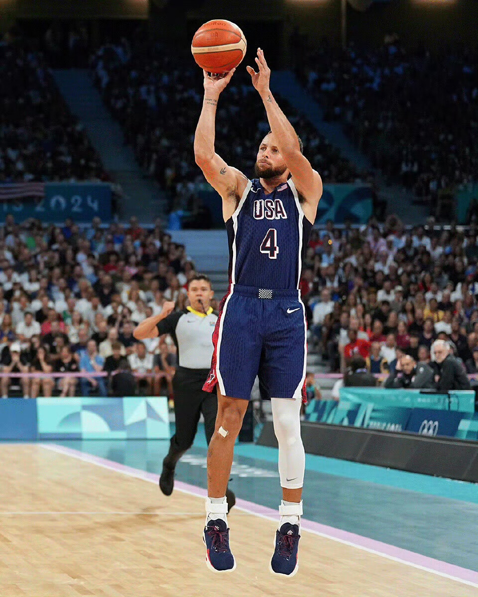 足球世界中 足球世界中